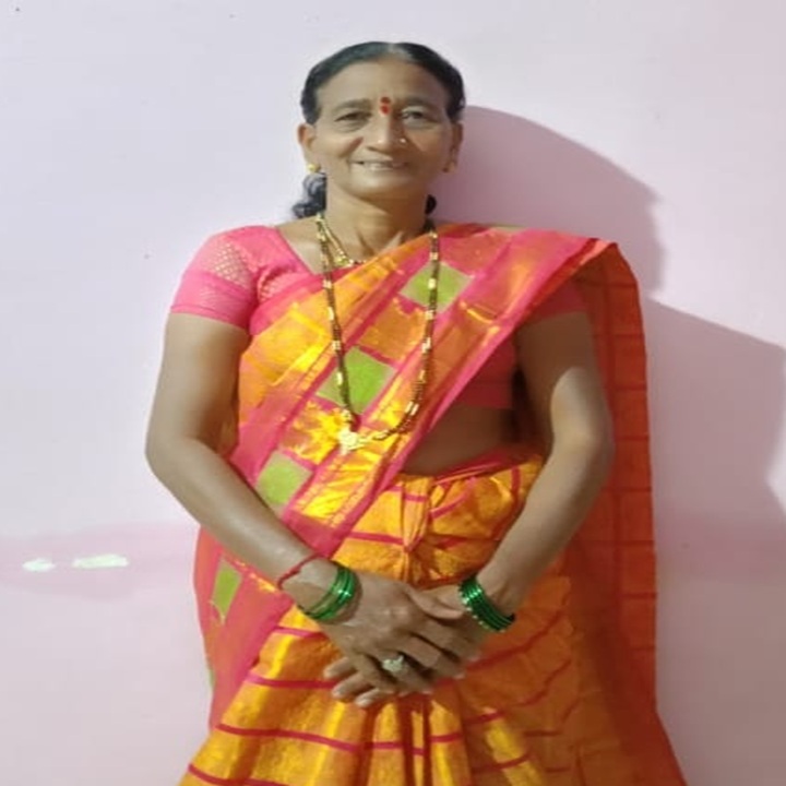 सौ. माया विलास पहानपटे